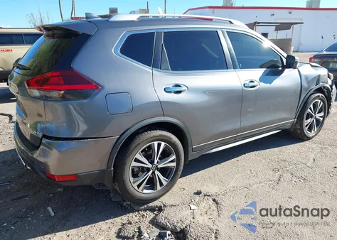 2019 Nissan Rogue Sv z USA, uszkodzony, nr VIN JN8AT2MT5KW268753